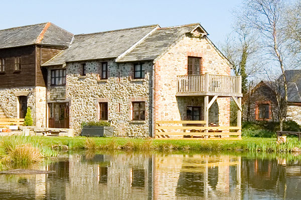lakeside holiday cottage - 3 bedrooms, sleeps 5 + cot